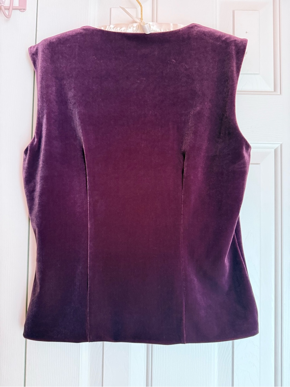 💜White House Black Market Plum Velvet Square-Neck Top Princess Seams Cap Sleeve - Picture 3 of 12